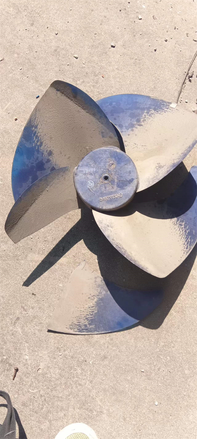 空调制冷模式下出热风是怎么回事